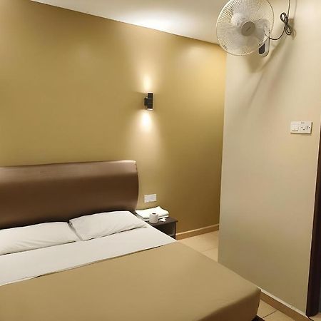 The Pines Hotel Kampung Kuala Terla Εξωτερικό φωτογραφία