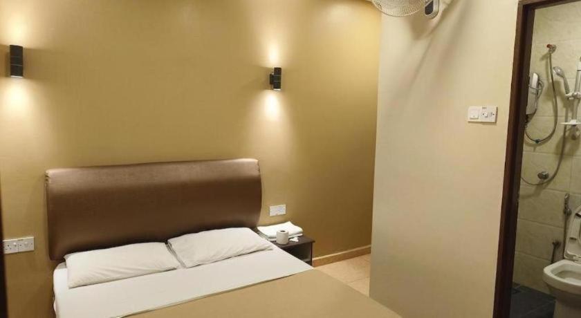The Pines Hotel Kampung Kuala Terla Εξωτερικό φωτογραφία